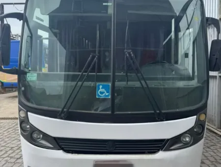 Ônibus COMIL VERSATILE VW 17.230 JM 2009 seminovo à venda, código 1638 - foto 02