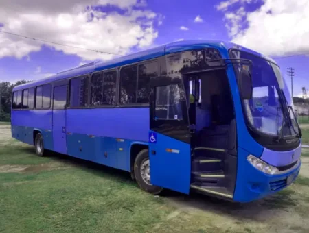 Ônibus COMIL VERSÁTILE VW 17.230 JM 2020 seminovo à venda, código 1690 - foto 01