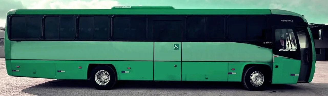 Ônibus COMIL VERSATILLE VW 17.230 JM 2022 seminovo à venda, código 98 - foto 02