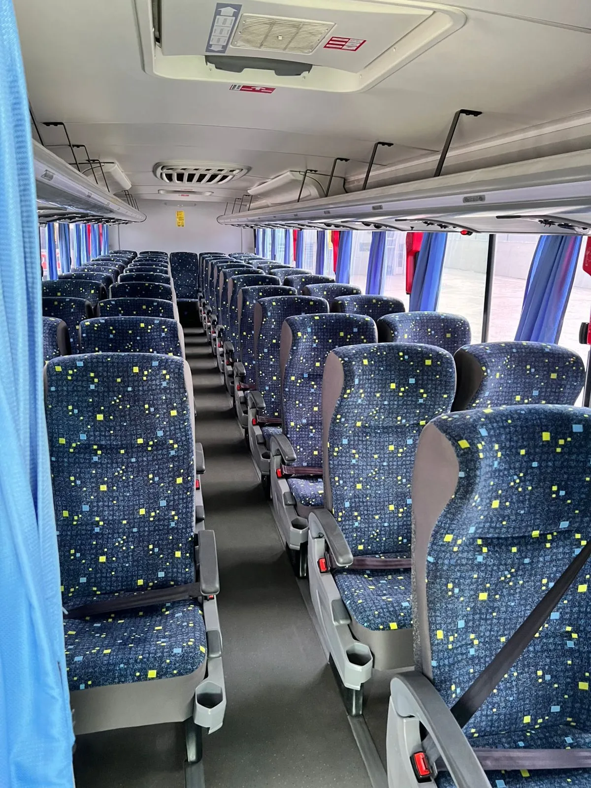 Ônibus COMIL VERSATILLE VW 17.230 JM 2022 seminovo à venda, código 98 - foto 07