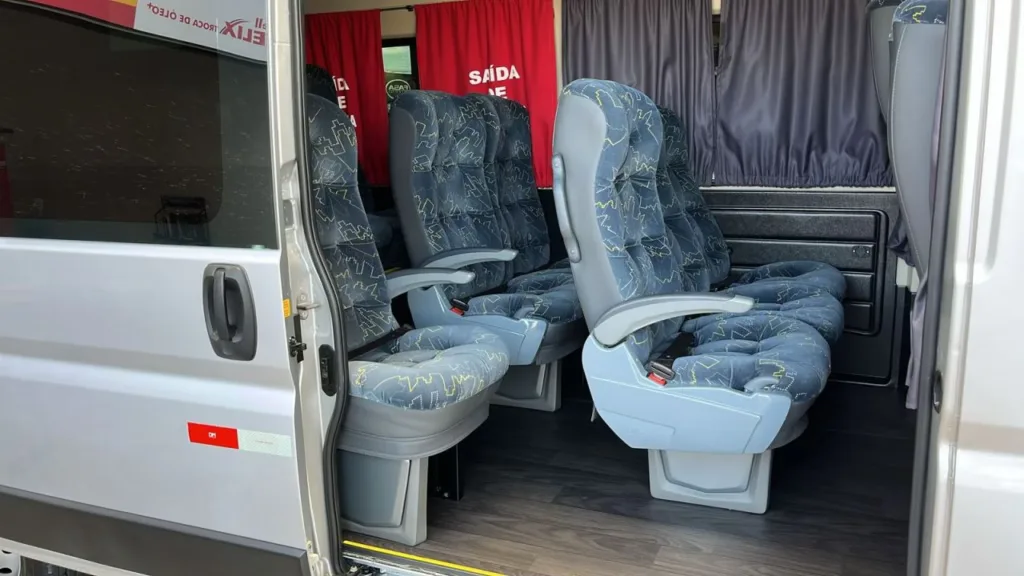 Ônibus FIAT DUCATO EXECUTIVA JM 2019 seminovo à venda, código 1393 - foto 04