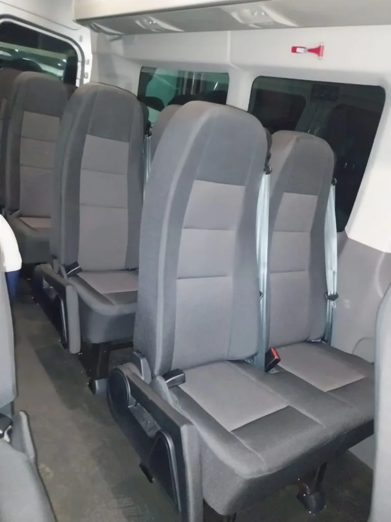 Ônibus FORD TRANSIT EXECUTIVA JM 2024 seminovo à venda, código 1718 - foto 08