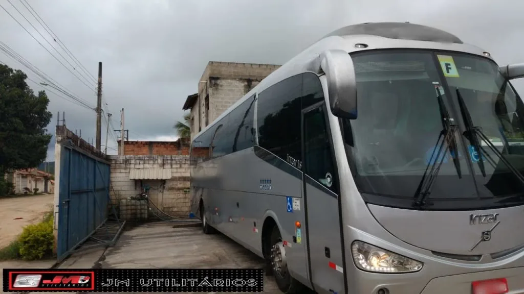 Ônibus IRIZAR PB VOLVO B340R 48 LUG JM 2016 seminovo à venda, código 1377 - foto 02