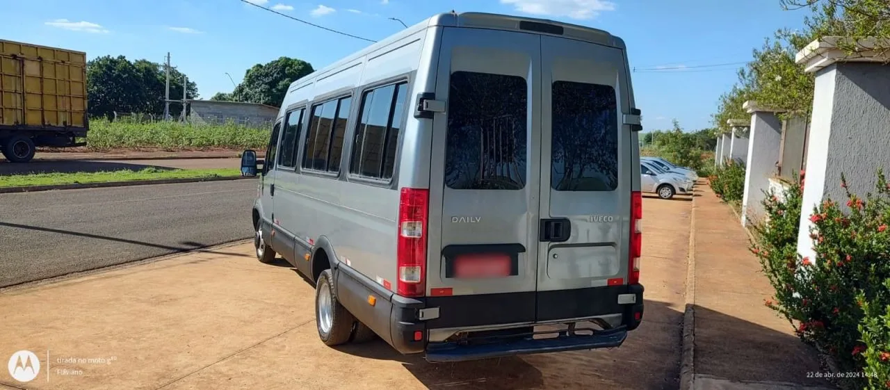 Ônibus IVECO DAILY 55C17 EXECUTIVA JM 2013 seminovo à venda, código 1454 - foto 04