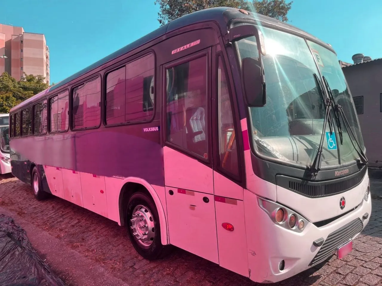 Ônibus MARCOPOLO IDEALE 770 VW 17.230 JM 2011 seminovo à venda, código 1523 - foto 01