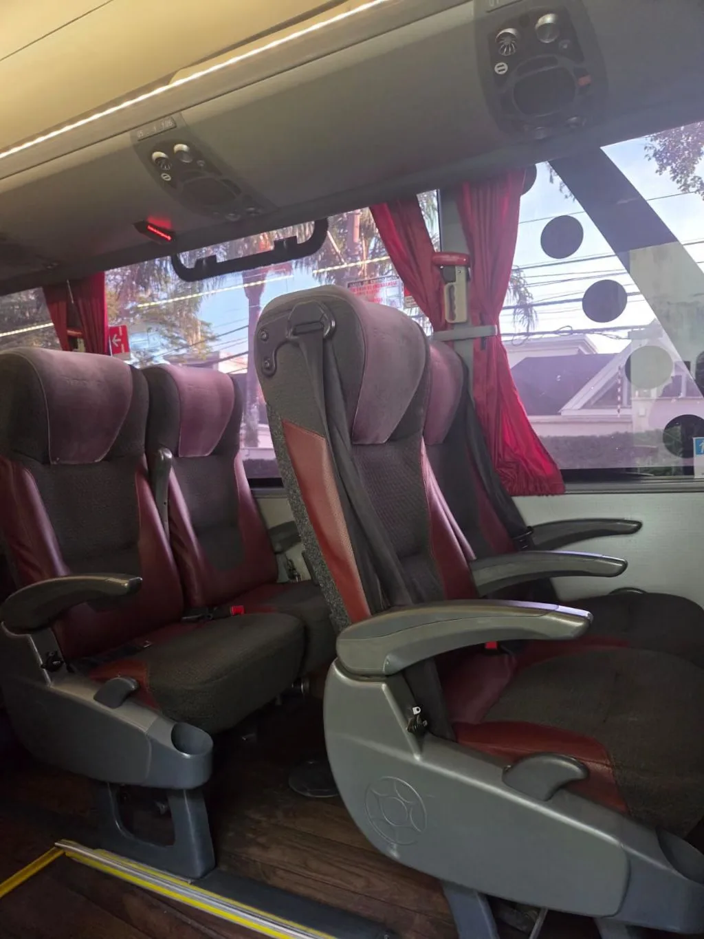 Ônibus MARCOPOLO NEW SENIOR VW 9.160 JM 2021 seminovo à venda, código 1724 - foto 05