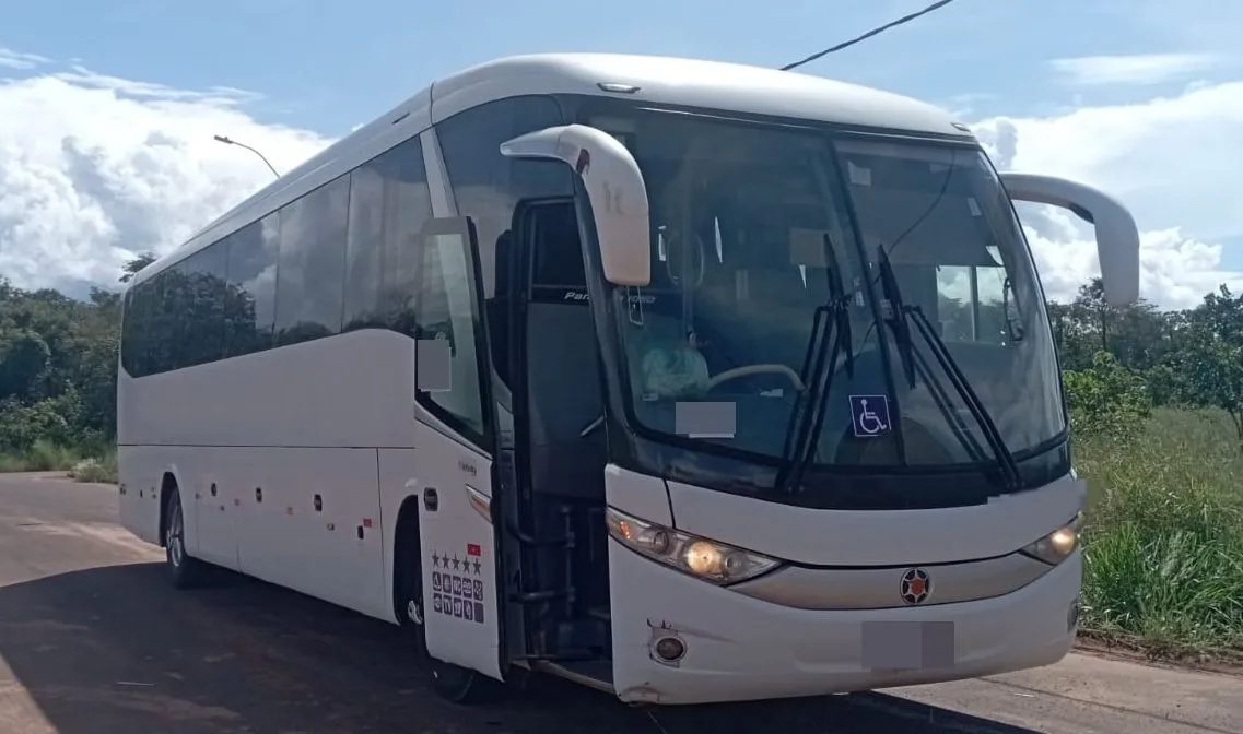 Ônibus MARCOPOLO PARADISO 1050 G7 B9R JM 2011 seminovo à venda, código 233 - foto 01