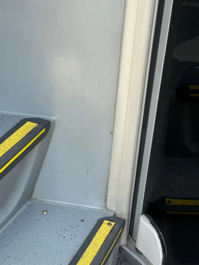 Ônibus MARCOPOLO PARADISO 1600 LD G7 O500 RSD JM 2019 seminovo à venda, código 69 - foto 06