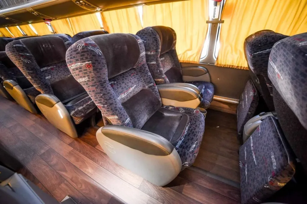 Ônibus MARCOPOLO PARADISO DD 1800 G7 VOLVO JM 2017 seminovo à venda, código 1397 - foto 03