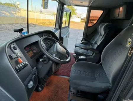 Ônibus MARCOPOLO PARADISO DD 1800 G7 VOLVO JM 2017 seminovo à venda, código 1442 - foto 03