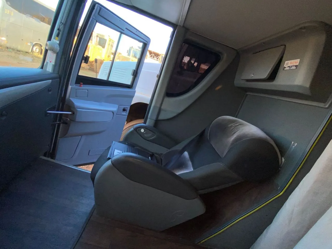 Ônibus MARCOPOLO PARADISO DD NEW G7 K400 JM 2019 seminovo à venda, código 1292 - foto 08