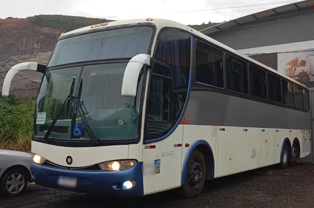Ônibus MARCOPOLO PARADISO G6 1200 O500 RSD JM 2006 seminovo à venda, código 1335 - foto 03