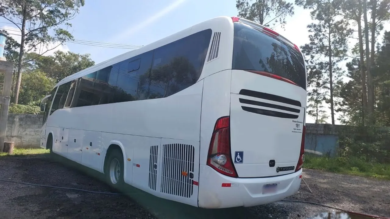 Ônibus MARCOPOLO PARADISO G7 1050 O500 RS JM 2011 seminovo à venda, código 1462 - foto 01