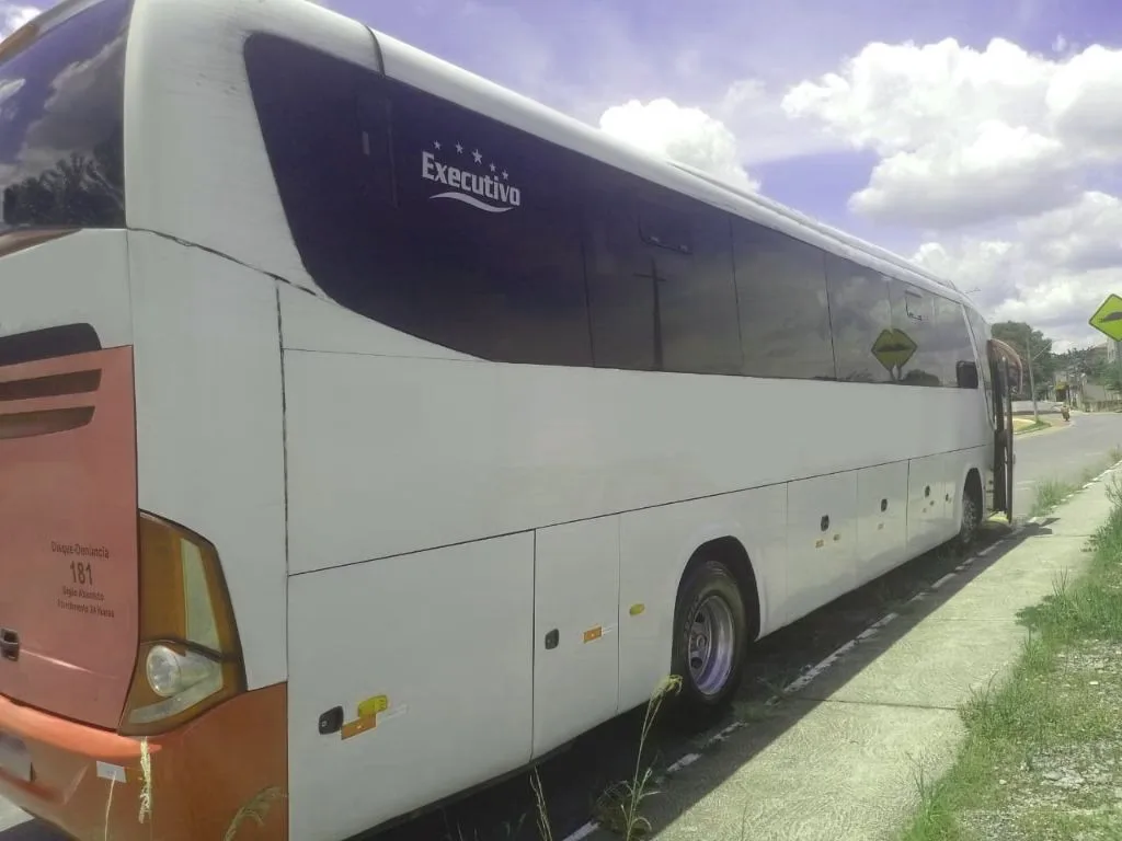 Ônibus MARCOPOLO PARADISO G7 1050 SCANIA K340 JM 2011 seminovo à venda, código 1710 - foto 03