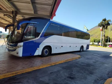 Ônibus MARCOPOLO PARADISO G7 1050 VOLVO B9 R JM 2010 seminovo à venda, código 1623 - foto 01