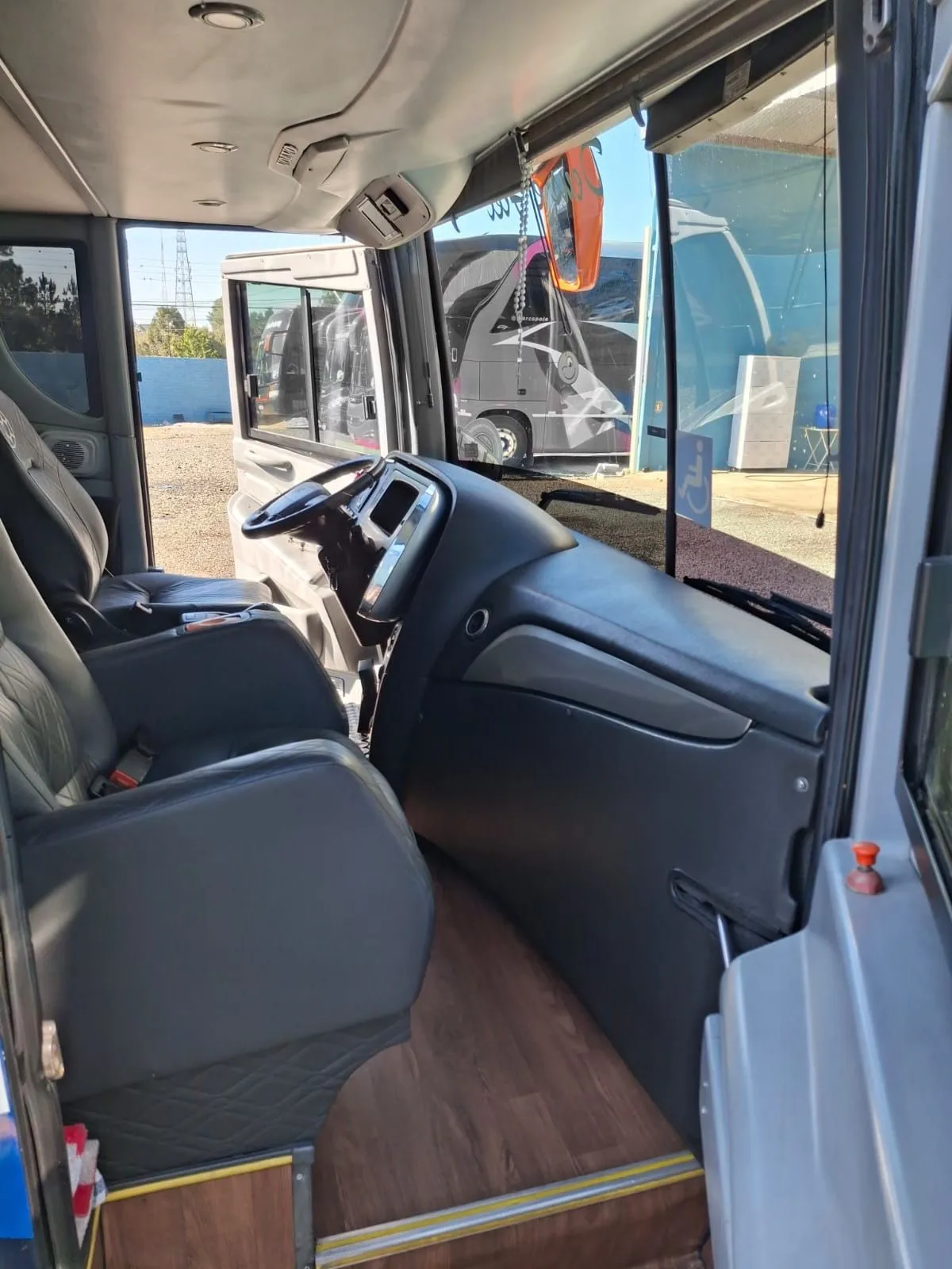 Ônibus MARCOPOLO PARADISO G7 DD 1800 B450 R JM 2015 seminovo à venda, código 1592 - foto 08