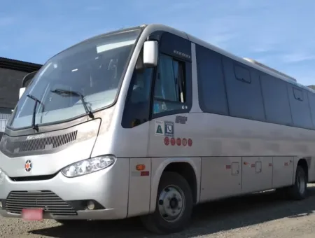 Ônibus MARCOPOLO SENIOR AGRALE MA 10 JM 2013 seminovo à venda, código 1501 - foto 02