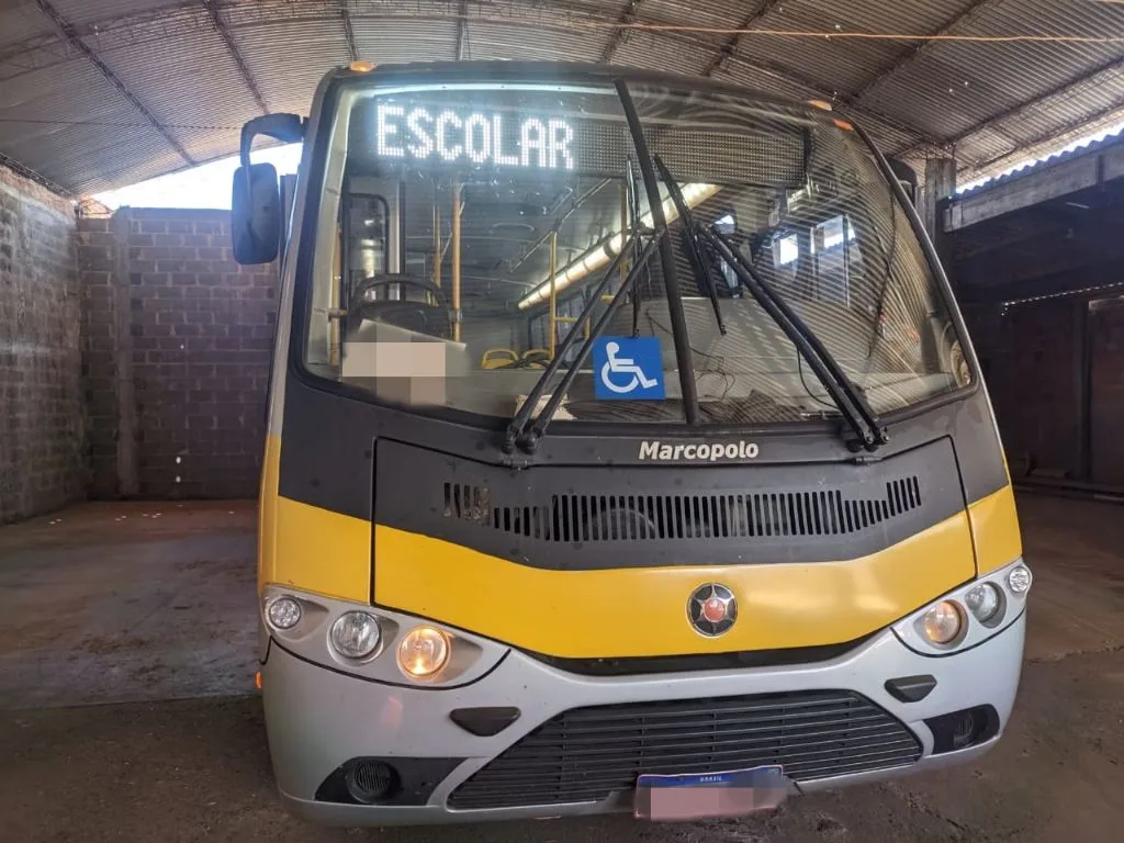 Ônibus MARCOPOLO SENIOR MB LO 916 JM 2017 seminovo à venda, código 1575 - foto 01