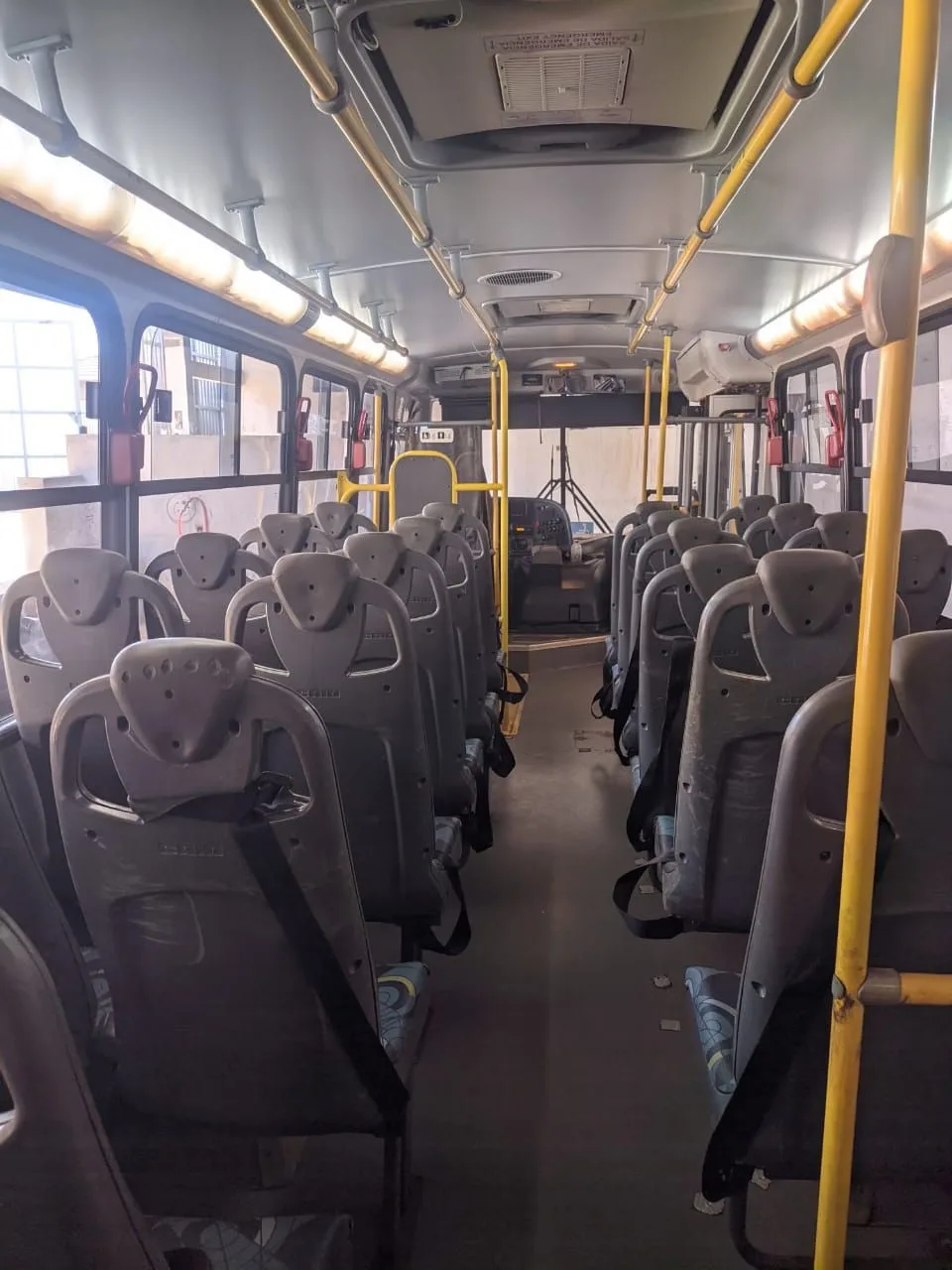 Ônibus MARCOPOLO SENIOR MB LO 916 JM 2017 seminovo à venda, código 1575 - foto 09