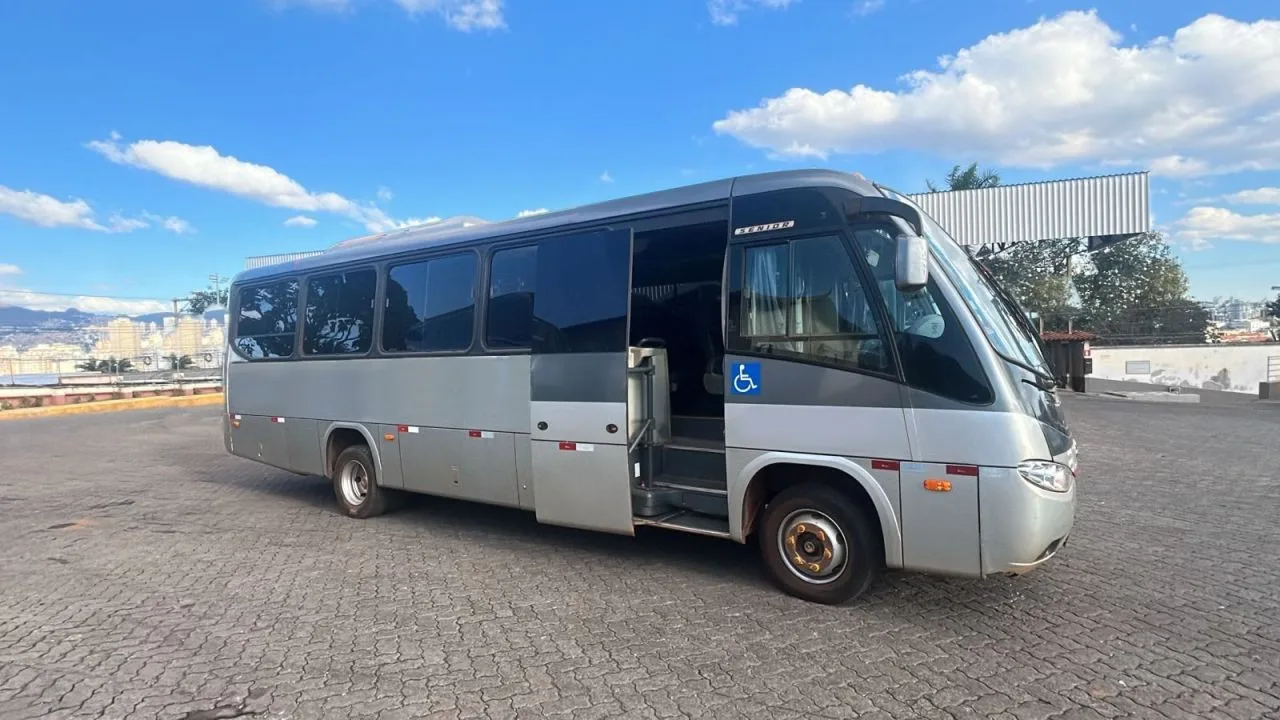 Ônibus MARCOPOLO SENIOR MB LO 916 JM 2019 seminovo à venda, código 1336 - foto 02