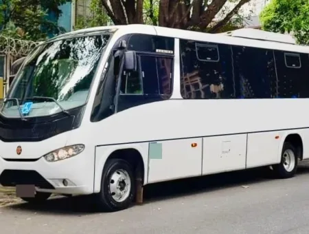 Ônibus MARCOPOLO SENIOR M.BENZ LO 915 JM 2011 seminovo à venda, código 81 - foto 01