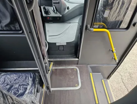 Ônibus MARCOPOLO SENIOR M.BENZ LO 916 JM 2024 seminovo à venda, código 51 - foto 04