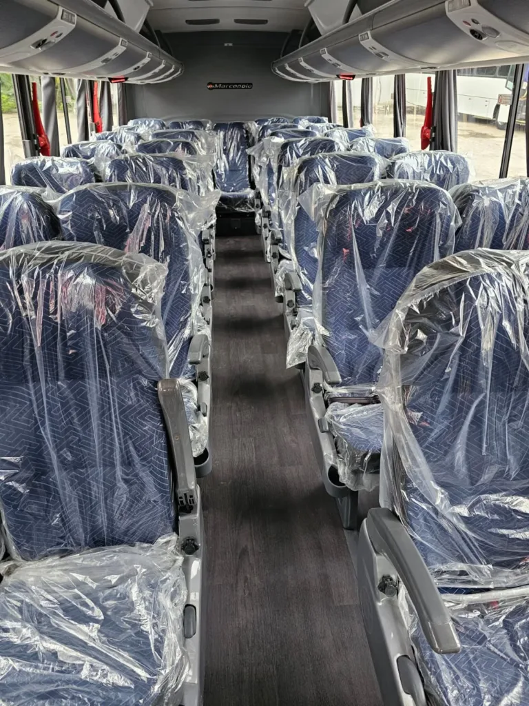 Ônibus MARCOPOLO SENIOR M.BENZ LO 916 JM 2024 seminovo à venda, código 51 - foto 09