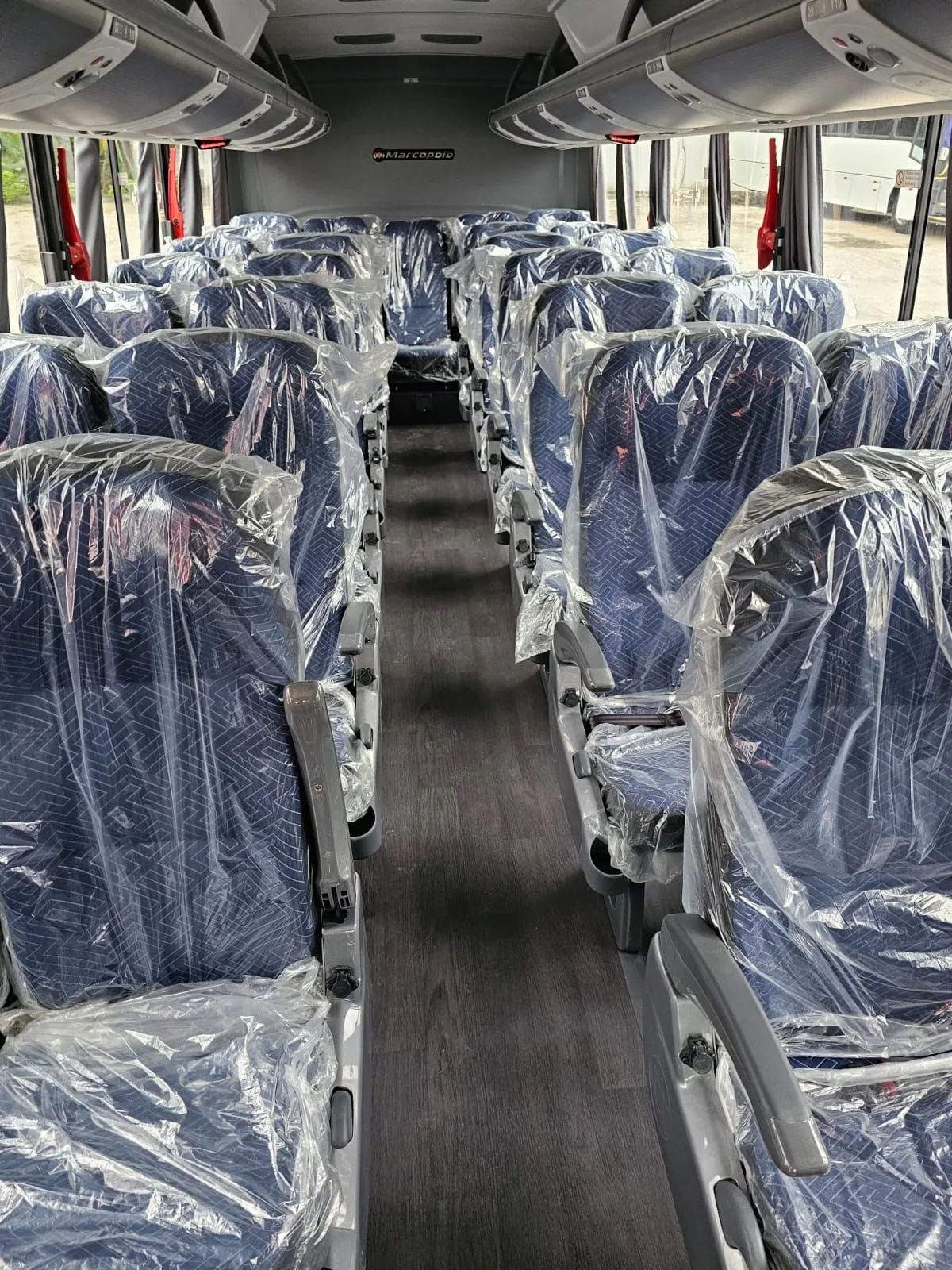 Ônibus MARCOPOLO SENIOR M.BENZ LO 916 JM 2024 seminovo à venda, código 51 - foto 09