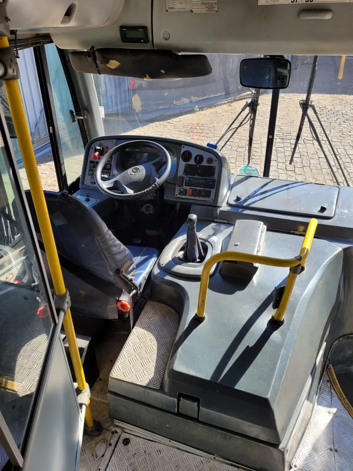 Ônibus MARCOPOLO SENIOR MIDI M.B 1519 JM 2014 seminovo à venda, código 1550 - foto 03