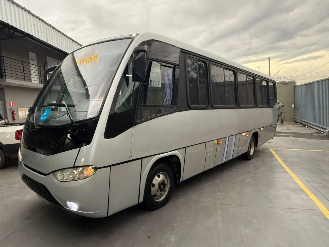 Ônibus MARCOPOLO SENIOR VW 9.160 JM 2013 seminovo à venda, código 1311 - foto 03