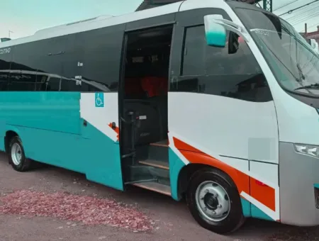Ônibus MARCOPOLO VOLARE DW9 M.BENZ LO 916 JM 2014 seminovo à venda, código 827 - foto 01
