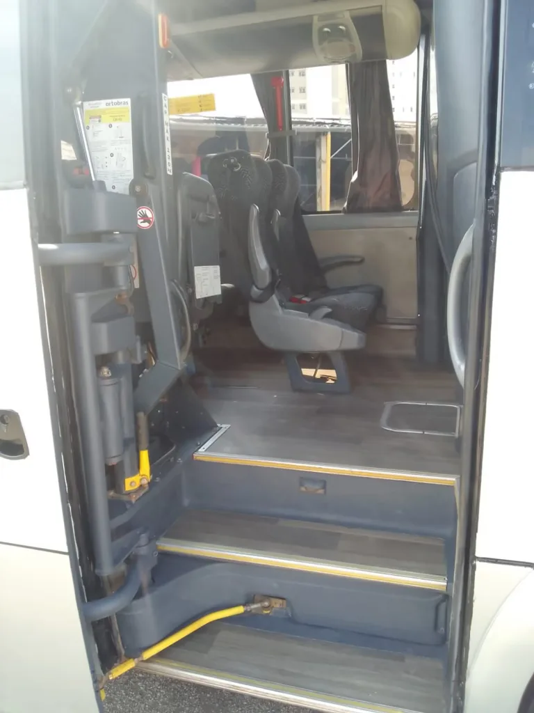 Ônibus MARCOPOLO VOLARE FLY9 JM 2020 seminovo à venda, código 1533 - foto 06