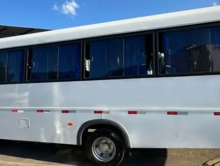 Ônibus MARCOPOLO VOLARE V8 L EXECUTIVO JM 2014 seminovo à venda, código 1417 - foto 02