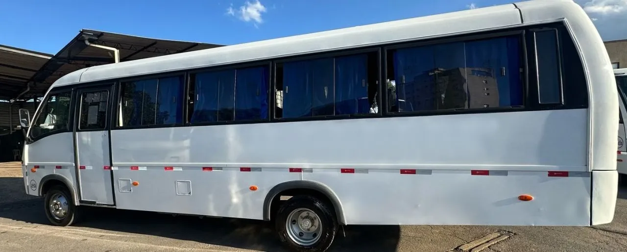 Ônibus MARCOPOLO VOLARE V8 L EXECUTIVO JM 2014 seminovo à venda, código 1417 - foto 02