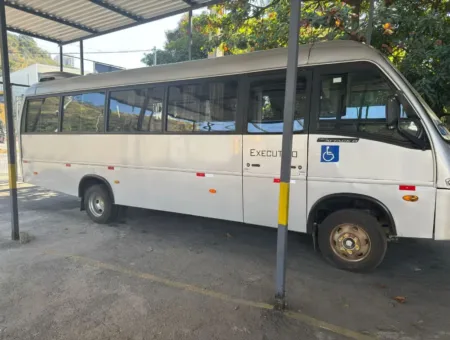Ônibus MARCOPOLO VOLARE V8L AGRALE JM 2021 seminovo à venda, código 1661 - foto 02