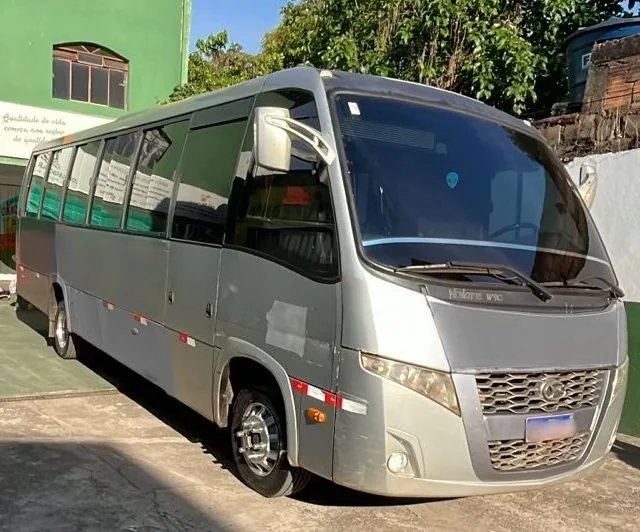 Ônibus MARCOPOLO VOLARE W9 AGRALE CUMMINS JM 2017 seminovo à venda, código 1671 - foto 01