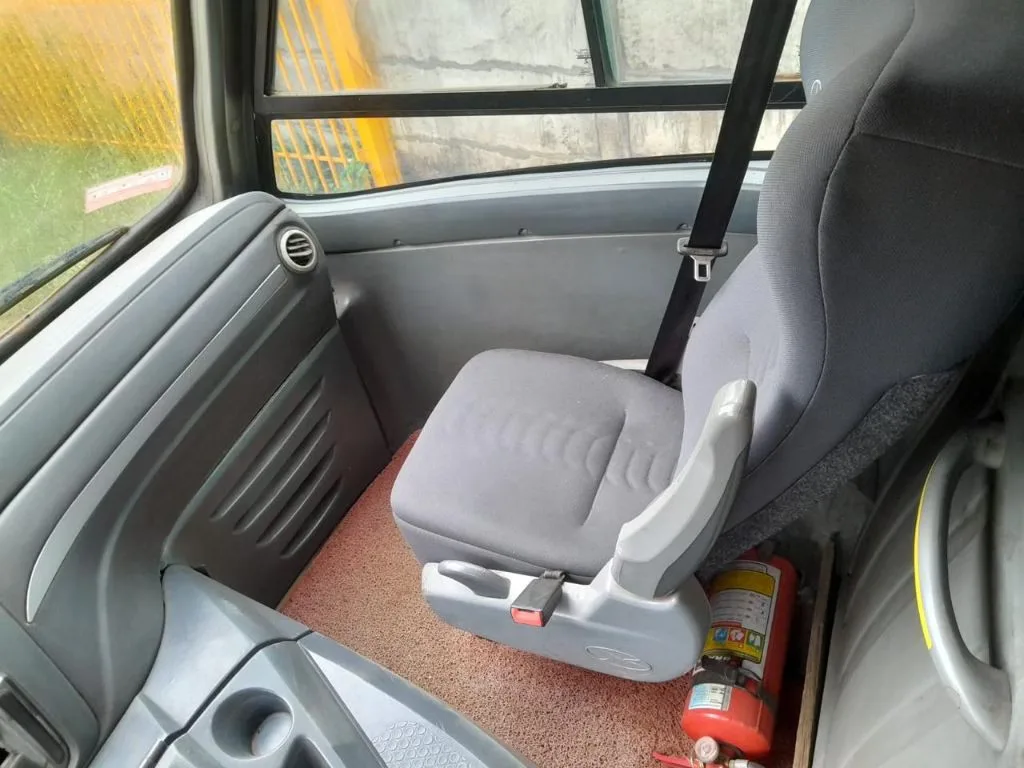 Ônibus MARCOPOLO VOLARE W9 AGRALE JM 2014 seminovo à venda, código 1727 - foto 05