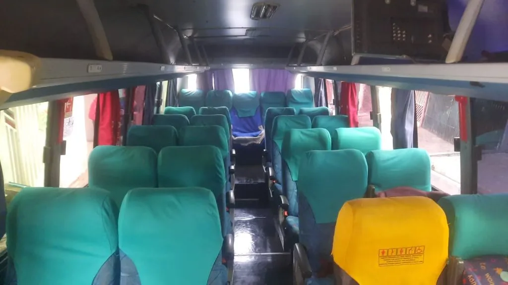 Ônibus MARCOPOLO VOLARE W9 AGRALE MA 10 JM 2008 seminovo à venda, código 1688 - foto 07