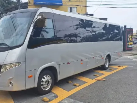 Ônibus MARCOPOLO VOLARE W9 LIMOUSINE AGRALE JM 2014 seminovo à venda, código 1738 - foto 02