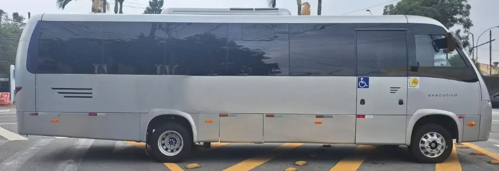 Ônibus MARCOPOLO VOLARE W9 LIMOUSINE AGRALE JM 2014 seminovo à venda, código 1738 - foto 03