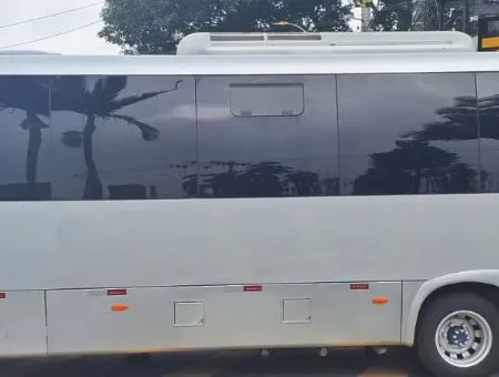 Ônibus MARCOPOLO VOLARE W9 LIMOUSINE AGRALE JM 2014 seminovo à venda, código 1738 - foto 04
