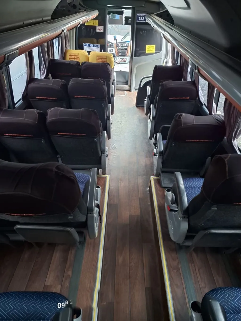 Ônibus MARCOPOLO VOLARE W9 LIMOUSINE AGRALE JM 2014 seminovo à venda, código 1738 - foto 08