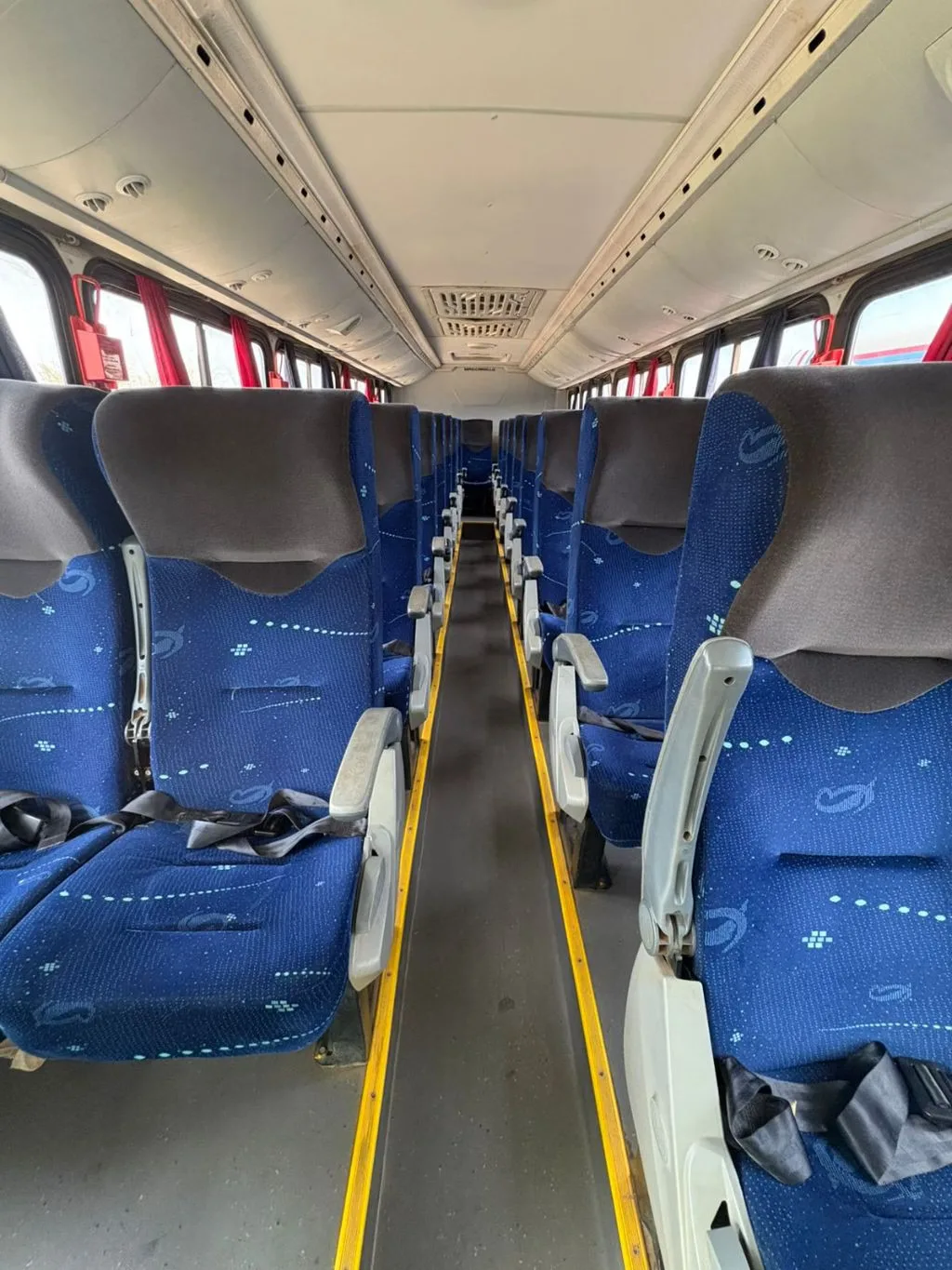 Ônibus MASCARELLO GRAN MICRO M.BENZ LO 916 JM 2023 seminovo à venda, código 704 - foto 05