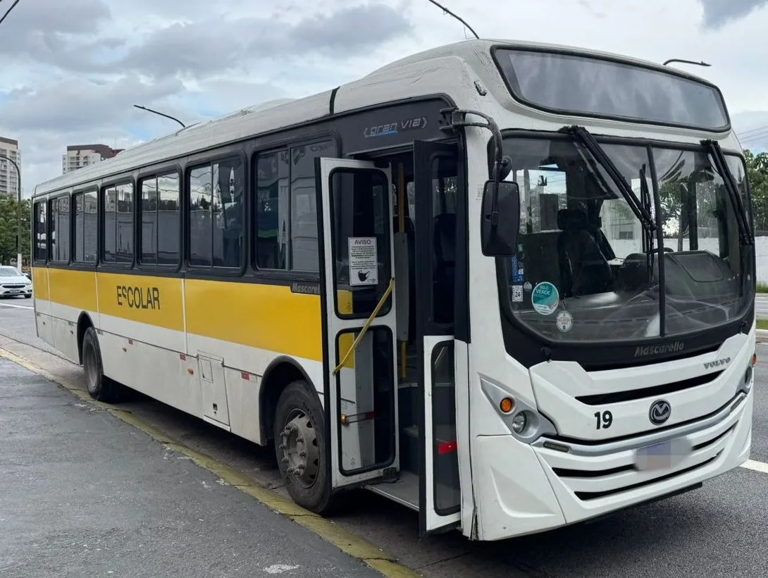 Ônibus MASCARELLO GRANVIA VOLVO B270 F JM 2015 seminovo à venda, código 1275 - foto 01