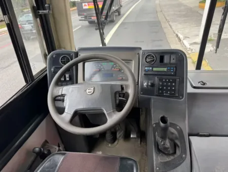 Ônibus MASCARELLO GRANVIA VOLVO B270 F JM 2015 seminovo à venda, código 1275 - foto 06