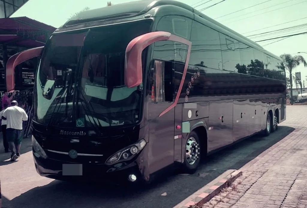 Ônibus MASCARELLO ROMA VOLVO B12R JM 2011 seminovo à venda, código 181 - foto 01