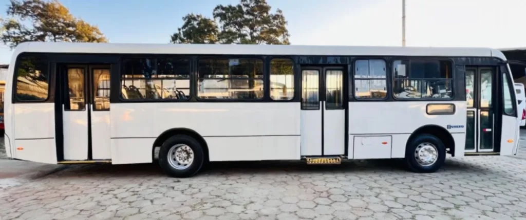 Ônibus NEOBUS SPECTRUM VOLVO B270 F JM 2015 seminovo à venda, código 1353 - foto 03