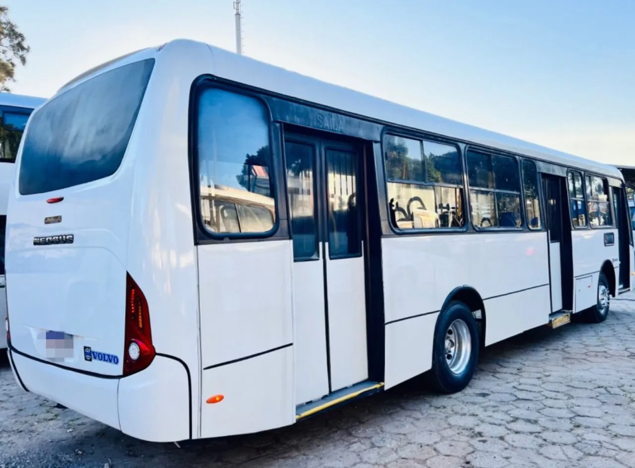 Ônibus NEOBUS SPECTRUM VOLVO B270 F JM 2015 seminovo à venda, código 1353 - foto 04