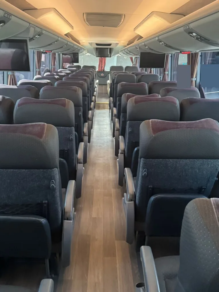 Ônibus PARADISO 1600 LD NEW G7 M.BENZ O500 RSD JM 2023 seminovo à venda, código 252 - foto 04
