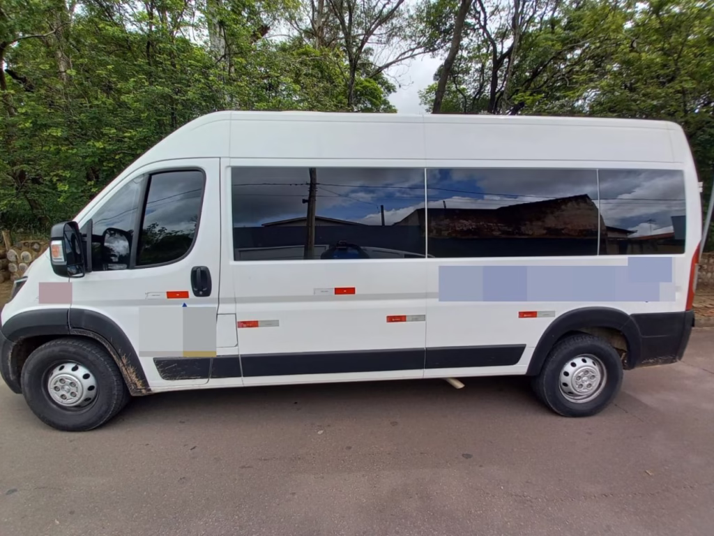PEUGEOT BOXER MINIBUS ANO 2020 LUXO JM COD.471